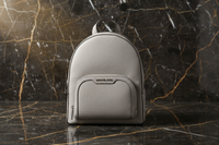 Michael Kors grå läderryggsäck