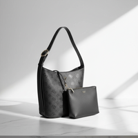 Dámská kabelka Guess Jeans "Nero Polyuretano Bucket Bag"