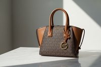 Michael Kors brun canvasväska