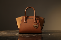 Hnědá kožená kabelka Michael Kors