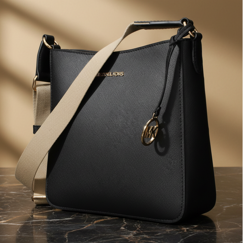 Michael Kors svart axelväska i läder