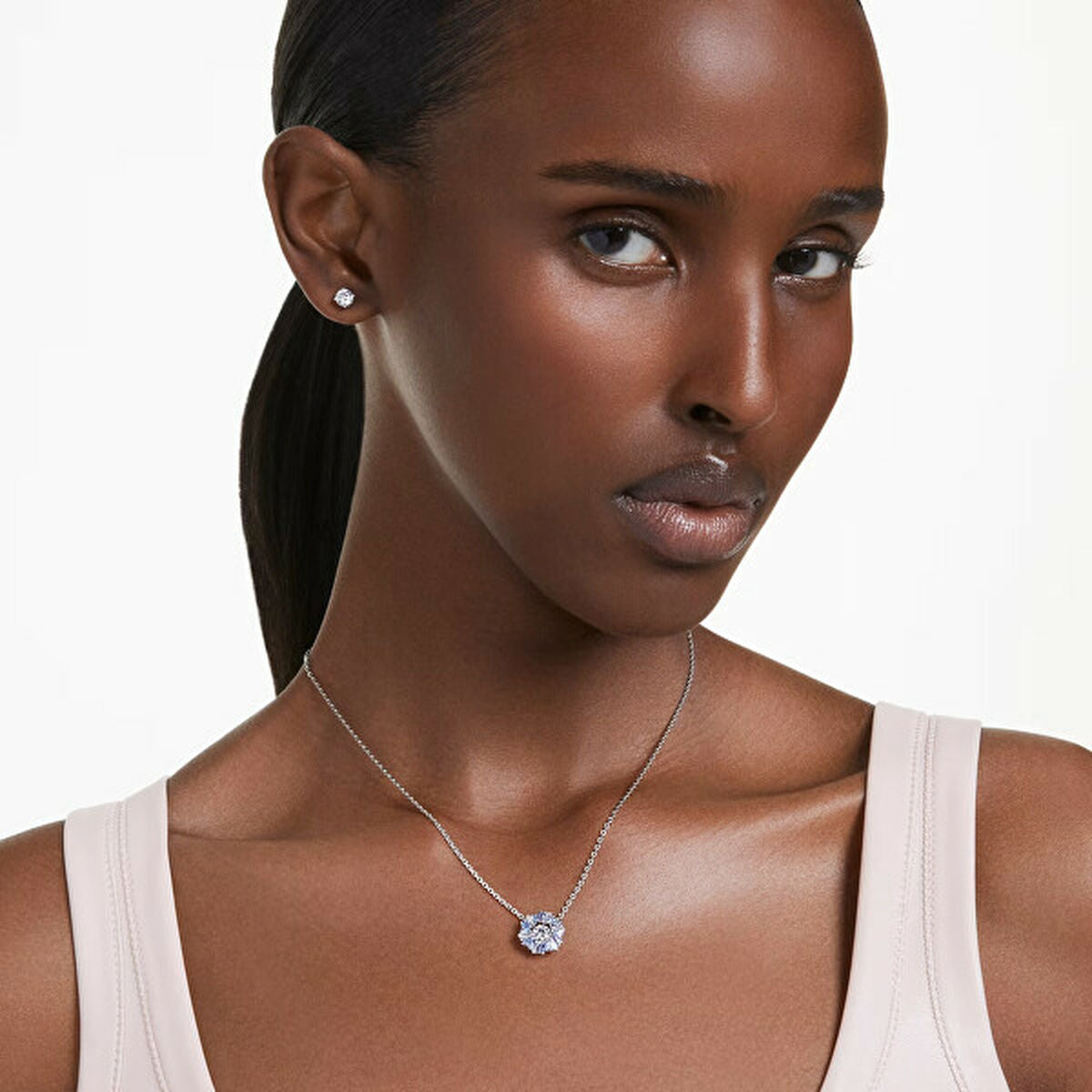 Women's necklace and matching earrings set Swarovski 5685437