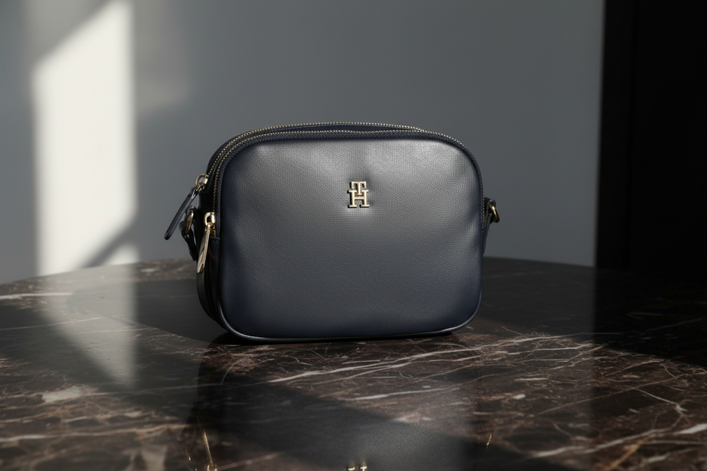 Tommy Hilfiger Blue Polyester Women Shoulder Bag