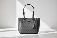 Dámská kabelka Guess Jeans Nero z polyuretanu