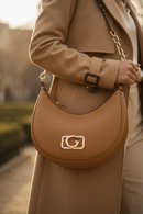 Dámská kabelka Guess Jeans Marrone z poliuretanu