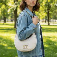 Růžová polyethylenová kabelka Guess