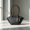 Guess Jeans Svart Polyuretan Damhandväska