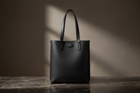 Černá telecí kožená kabelka přes rameno Burberry Bos Taurus